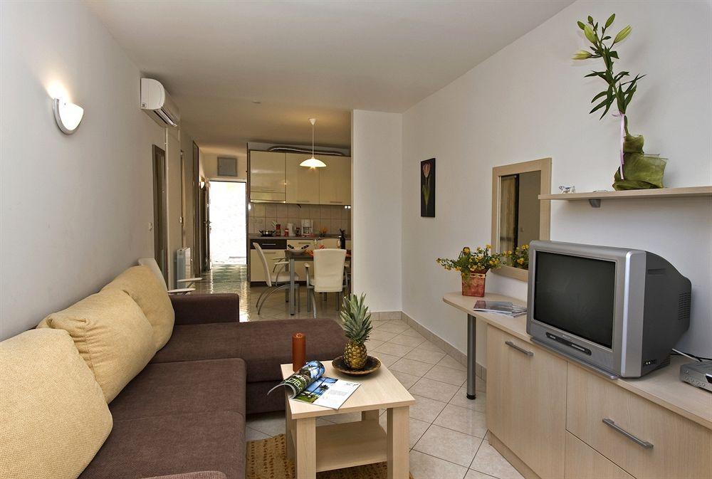 Beach Apartments Lavica Podstrana Eksteriør billede